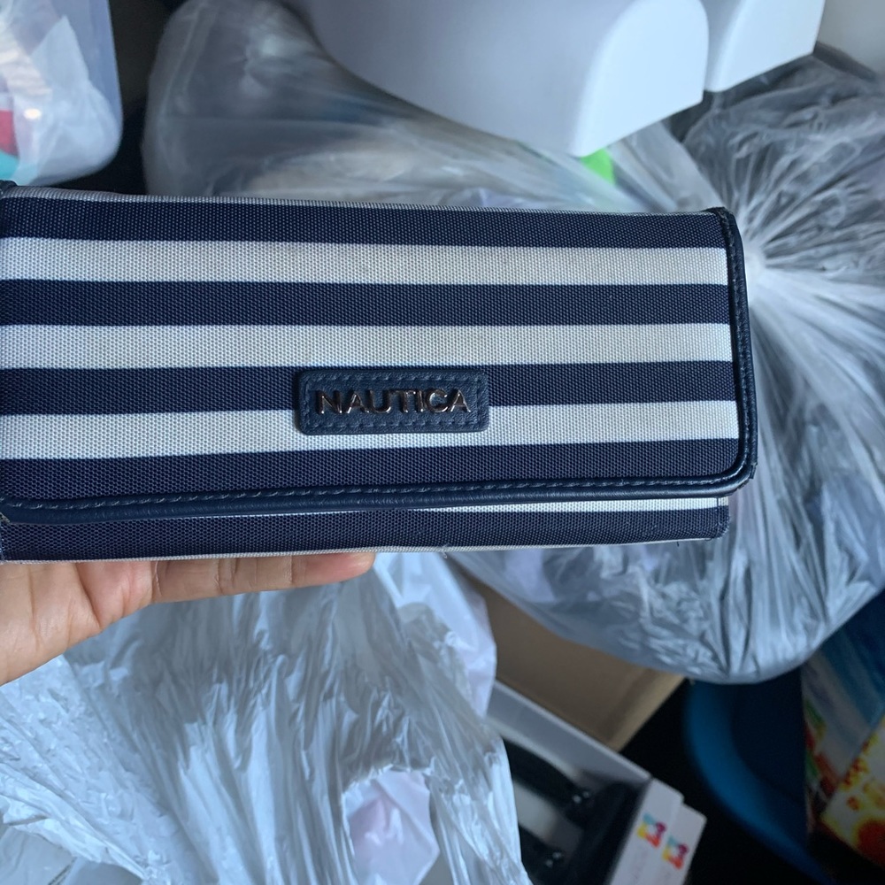 Nautica wallet